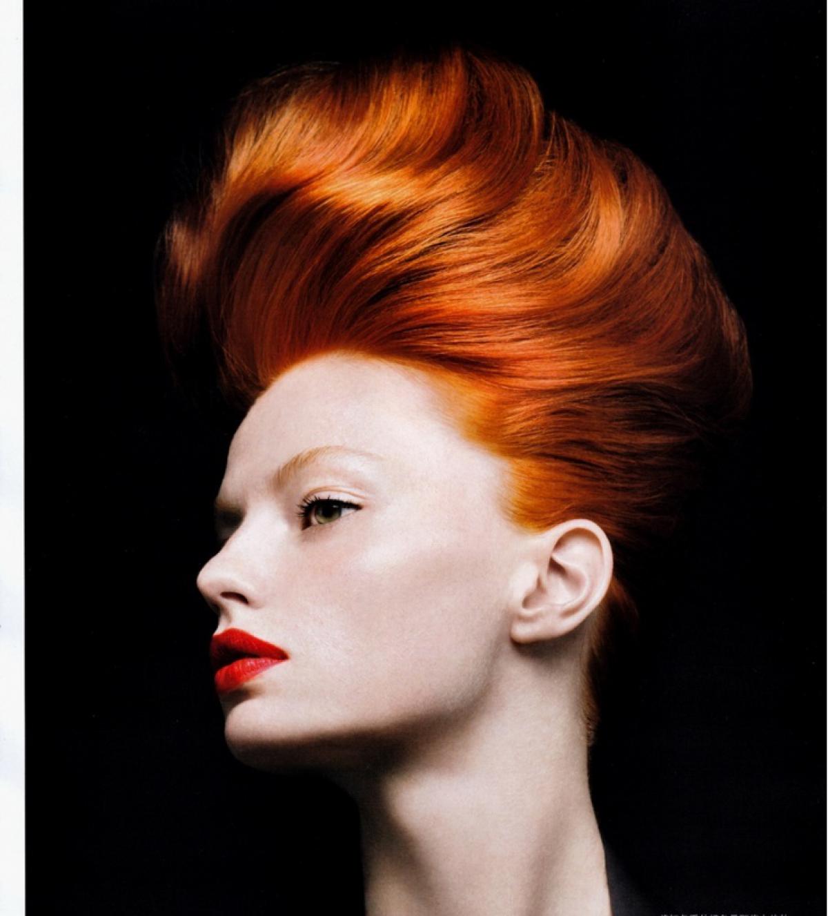 The Best Hairstyles For a Medium Length Red Hair And Red Highlights ...