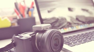 How to earn money online using photography